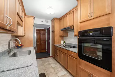 6615 Lake Shore Drive S #803, Richfield, MN 55423 - Photo 2