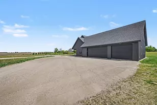 19347 Lake Volney Cir, Le Center, MN 56057 - Photo 8