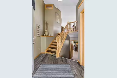 658 Lois Lane, Circle Pines, MN 55014 - Photo 8