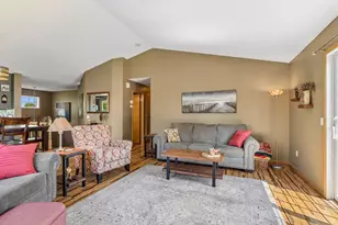 658 Lois Ln, Circle Pines, MN 55014 - Photo 14