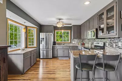 658 Lois Lane, Circle Pines, MN 55014 - Photo 4