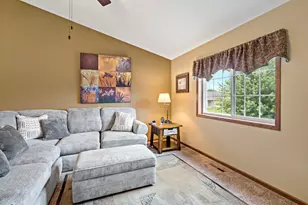124 Harbor Hill Dr, Mankato, MN 56001 - Photo 6