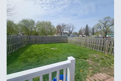 323 3rd Avenue S, Wahpeton,  58075 - Photo 8