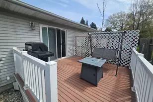 323 3rd Ave S, Wahpeton,  58075 - Photo 6