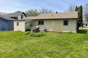 1224 Lake St, Fergus Falls, MN 56537 - Photo 28