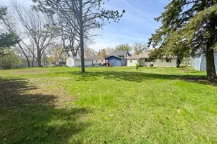 1224 Lake St, Fergus Falls, MN 56537 - Photo 30