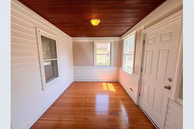 1021 Minnehaha Avenue E, Saint Paul, MN 55106 - Photo 6