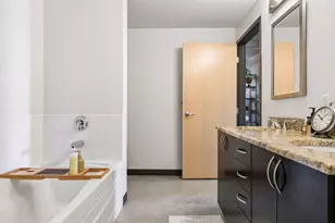 730 N 4th St, Minneapolis, MN 55401 - Photo 24
