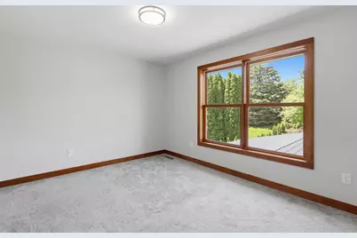2734 Shadow Wood Court, Chaska, MN 55318 - Photo 26
