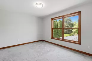 2734 Shadow Wood Ct, Chaska, MN 55318 - Photo 26