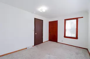 489 Whitall St, Saint Paul, MN 55130 - Photo 10