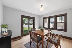 1140 Hawthorne Ave E, Saint Paul, MN 55106 - Photo 10