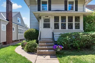 1140 Hawthorne Ave E, Saint Paul, MN 55106 - Photo 2