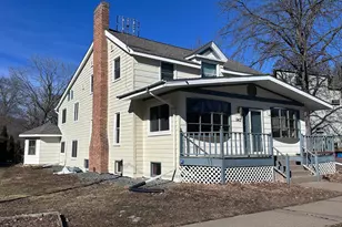 543 River St, Taylors Falls, MN 55084 - Photo 4