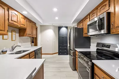 5501 Dewey Hill Road #140, Edina, MN 55439 - Photo 14