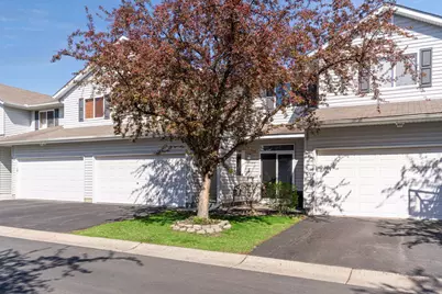 634 Roundhouse Street, Shakopee, MN 55379 - Photo 2
