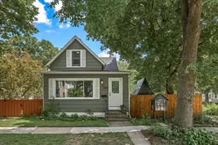 1042 Churchill St, Saint Paul, MN 55103 - Photo 1