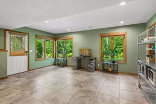 10416 Briar Cir, Bloomington, MN 55437 - Photo 24