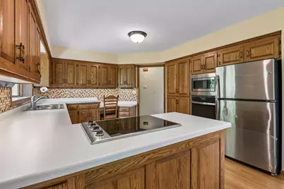 10416 Briar Circle, Bloomington, MN 55437 - Photo 10
