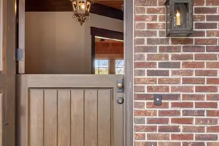 1610 Locust Hills Pl, Wayzata, MN 55391 - Photo 12