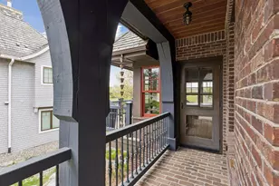 1610 Locust Hills Pl, Wayzata, MN 55391 - Photo 20