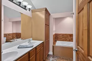 612 S Oak St, Lake City, MN 55041 - Photo 26