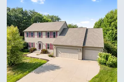 9535 Pineview Lane N, Maple Grove, MN 55369 - Photo 1