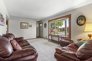 3140 68th St E, Inver Grove Heights, MN 55076 - Photo 4
