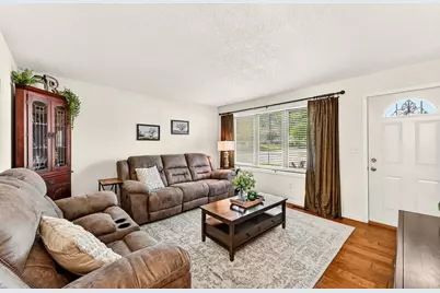 1922 9 1/2 Avenue SE, Rochester, MN 55904 - Photo 8