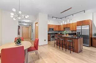 215 10th Ave S, Minneapolis, MN 55415 - Photo 8