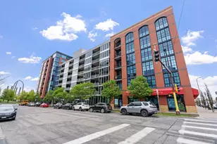 215 10th Ave S, Minneapolis, MN 55415 - Photo 2