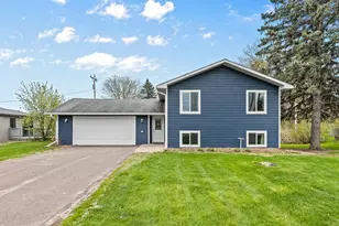 850 W 4th St, Rush City, MN 55069 - Photo 1