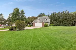 11955 Idaho Ave N, Champlin, MN 55316 - Photo 12