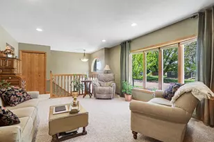 806 6th Ave SE, Pipestone, MN 56164 - Photo 6