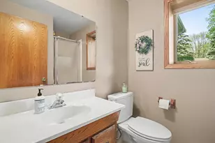 806 6th Ave SE, Pipestone, MN 56164 - Photo 32