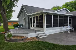 806 6th Ave SE, Pipestone, MN 56164 - Photo 22
