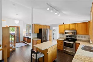 1217 Emerson Ct, Burnsville, MN 55337 - Photo 14