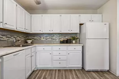 9701 Cimarron Trail, Minnetonka, MN 55305 - Photo 14