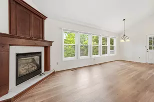 7516 W 77th St, Chaska, MN 55318 - Photo 10