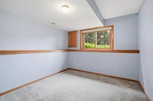 7516 W 77th St, Chaska, MN 55318 - Photo 26