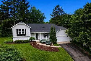 7516 W 77th St, Chaska, MN 55318 - Photo 1