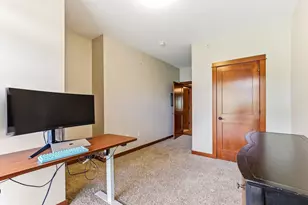 3251 Louisiana Ave S, Saint Louis Park, MN 55426 - Photo 18