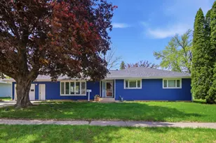 105 21st St NW, Austin, MN 55912 - Photo 1