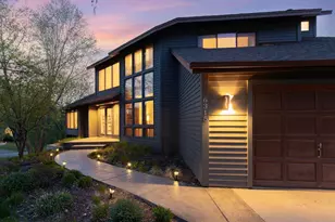 6315 Sequoia Cir, Eden Prairie, MN 55346 - Photo 2