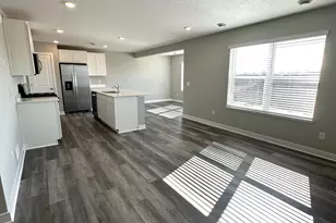 19385 136th Ave N, Rogers, MN 55374 - Photo 2