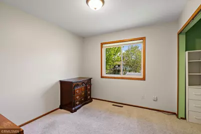 3220 Marlin Avenue, Vadnais Heights, MN 55127 - Photo 12