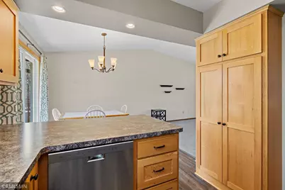 3220 Marlin Avenue, Vadnais Heights, MN 55127 - Photo 6