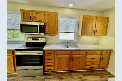 1408 11th Avenue NW, Austin, MN 55912 - Photo 8