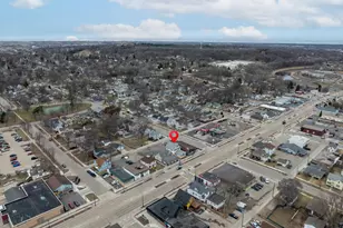 917 Broadway Ave N, Rochester, MN 55906 - Photo 10