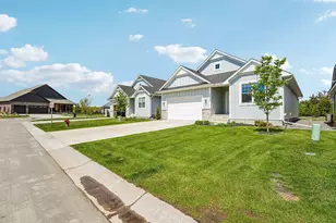 12580 Masters Ln, Lindstrom, MN 55045 - Photo 4